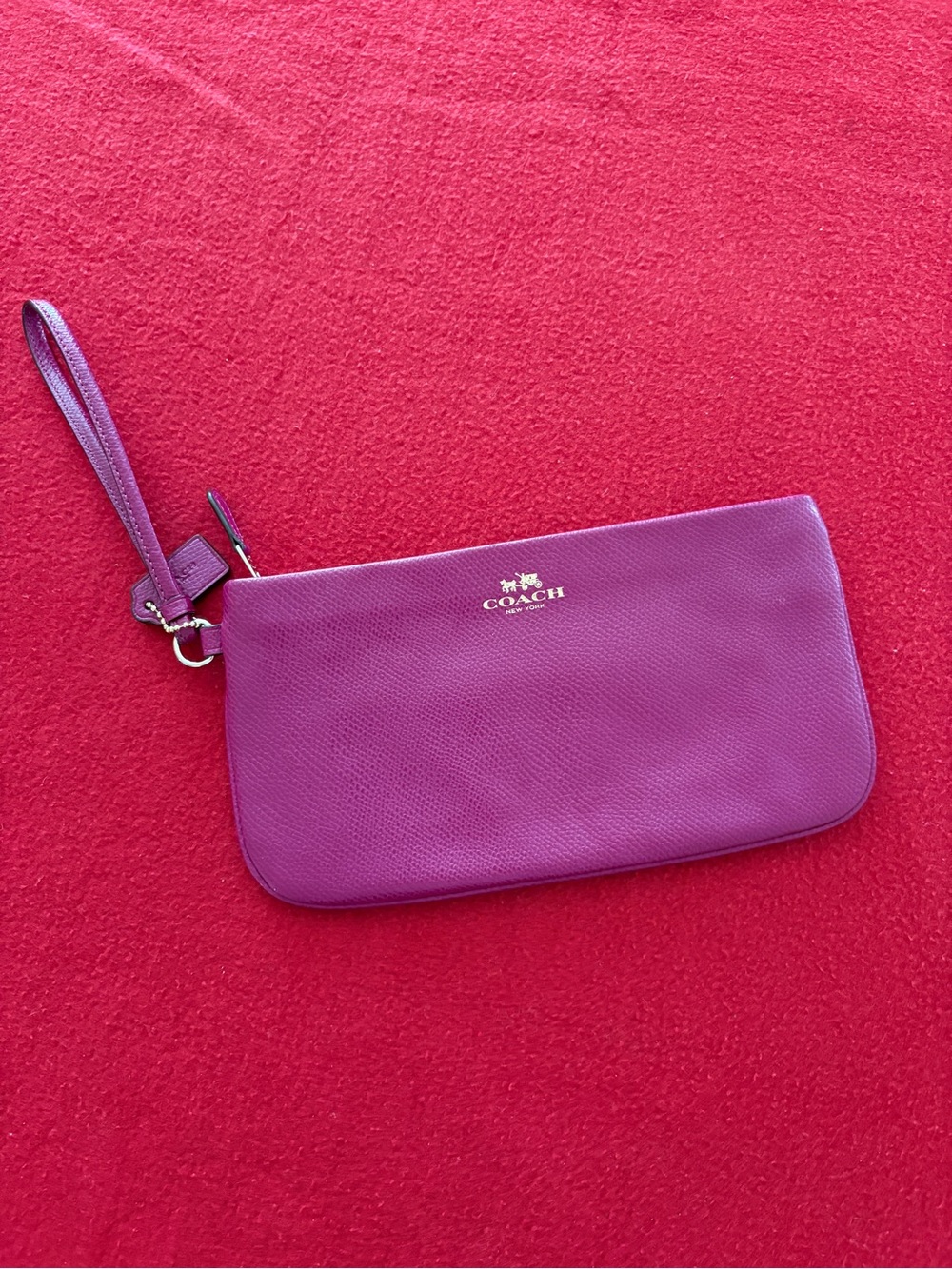 Coach Fuchsia Large Wristlet Pebbled Leather Gold Logo Zip Pouch